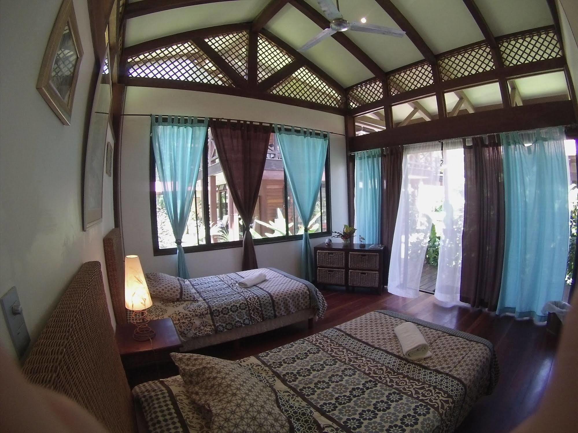 Kenaki Lodge Puerto Viejo de Talamanca Экстерьер фото